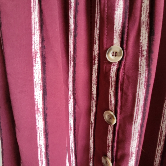 Mid length, rayon striped dress with tie, cutout button dress - Picture 3 of 3